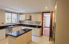 5 Bed Townhouse with En Suite at Lavington - 6