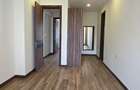 4 Bed Apartment with En Suite at Riverside Drive. - 11
