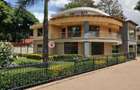 5 Bed Townhouse with En Suite at Lavington - 1