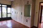 5 Bed Townhouse with En Suite in Runda - 3