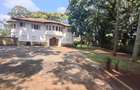 8 Bed House with En Suite at Lavington - 20