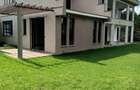 5 Bed Townhouse with En Suite in Lavington - 2