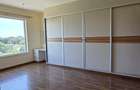 4 Bed Apartment with En Suite at Parklands - 5