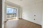 3 Bed Apartment with En Suite in Riverside - 5