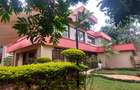 5 Bed Townhouse with En Suite at Lavington - 19