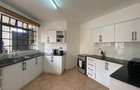 3 Bed Apartment with En Suite at Hendred Road - 6