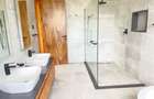 4 Bed Apartment with En Suite in Spring Valley - 8