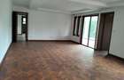 6 Bed Townhouse with En Suite in Lavington - 20