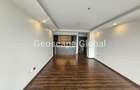 3 Bed Apartment with En Suite in Brookside - 5