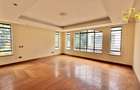 5 Bed Villa with En Suite in Lavington - 10