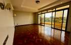 3 Bed Apartment with En Suite at Riverside - 7