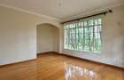 4 Bed Townhouse with Walk In Closet at Near The Hub Mall - 14