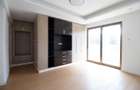 3 Bed Apartment with En Suite at Lavington - 14