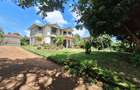 4 Bed Townhouse with En Suite at Rossylin Heights - 1