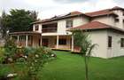 5 Bed House with En Suite at Flem Tree - 7