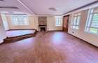 5 Bed Townhouse with En Suite in Ridgeways - 3