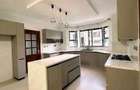 5 Bed Townhouse with En Suite in Karen - 10