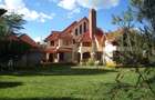 5 Bed House with En Suite at Mimosa Drive - 5