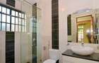 2 Bed Apartment with En Suite in Brookside - 3