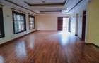 5 Bed Townhouse with En Suite at Westlands - 2