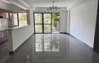 2 Bed Apartment with En Suite in Riverside - 5