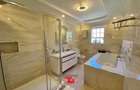 5 Bed Townhouse with En Suite in Rosslyn - 5