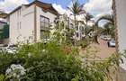 5 Bed Townhouse with En Suite in Westlands Area - 17