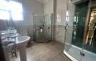 3 Bed Apartment with En Suite in Kilimani - 12