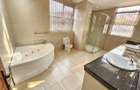7 Bed House with En Suite in Nyari - 12