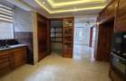 5 Bed Villa with En Suite in Lavington - 6