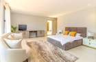5 Bed Villa with En Suite in Runda - 9