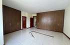 3 Bed Apartment with En Suite in Rhapta Road - 5