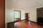 5 Bed Townhouse with En Suite in Lavington - 8