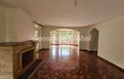 5 Bed House with En Suite in Rosslyn - 8