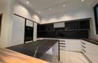 5 Bed Apartment with En Suite in Spring Valley - 20