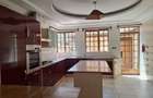 5 Bed Townhouse with En Suite in Lavington - 8