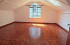 5 Bed Townhouse with En Suite in Lavington - 6