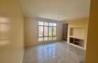 1 Bed Apartment with En Suite at Handred Road - 3