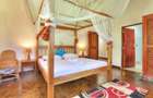 5 Bed Villa with Garden at Watamu - 10
