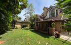 5 Bed Townhouse with En Suite in Lavington - 1