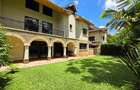 5 Bed Townhouse with En Suite at Lavington Green - 6