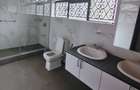 6 Bed House with En Suite in Nyari - 9