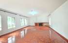 4 Bed House with En Suite at Lakeview Estate. - 6