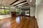 5 Bed Townhouse with En Suite in Lavington - 2
