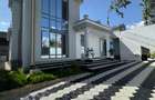 3 Bed House with En Suite in Eastern ByPass - 2