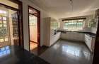 4 Bed Villa with En Suite in Rosslyn - 7