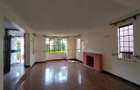 5 Bed Townhouse with En Suite in Lavington - 18