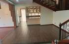 5 Bed Townhouse with En Suite at Lavington - 9