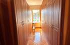 5 Bed House with En Suite in Nyari - 6