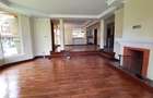 5 Bed Townhouse with En Suite at Lavington Green - 12